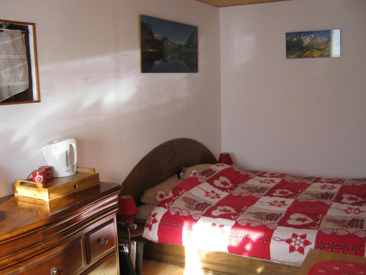 ブリアンソン Le Petit Randonneur Bed & Breakfast エクステリア 写真